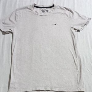 Hollister Men's Light Gray Tee